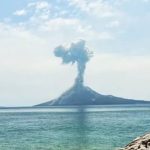Pasauran: Pesisir yang Menyimpan Amarah Krakatau dan Jejak Perlawanan Banten